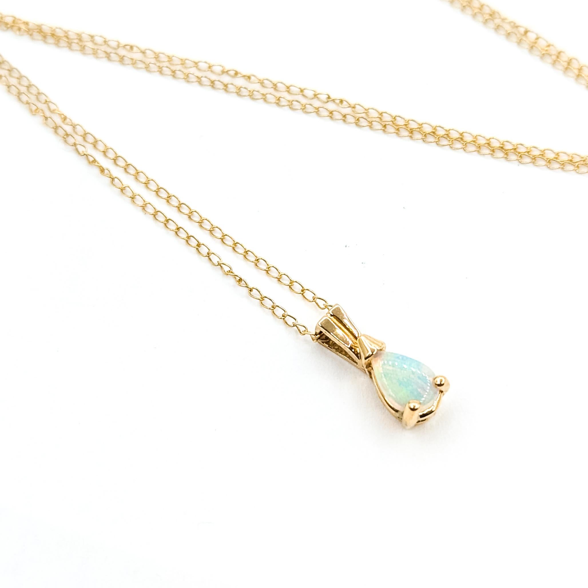 Pendentif Solitaire Opale en or jaune 14k Pour femmes en vente