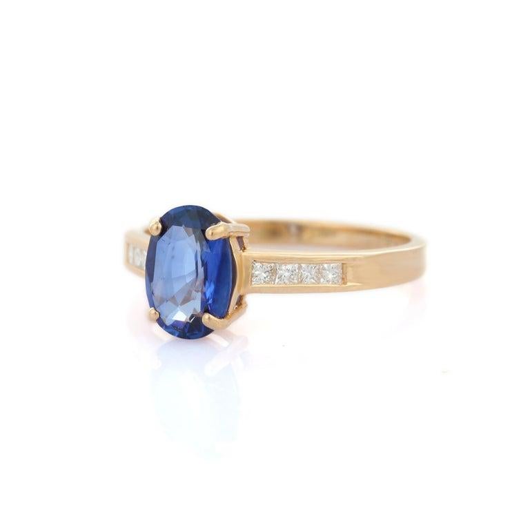 En vente :  Bague de fiançailles solitaire en or jaune massif 14 carats avec saphir bleu ovale et diamant 7