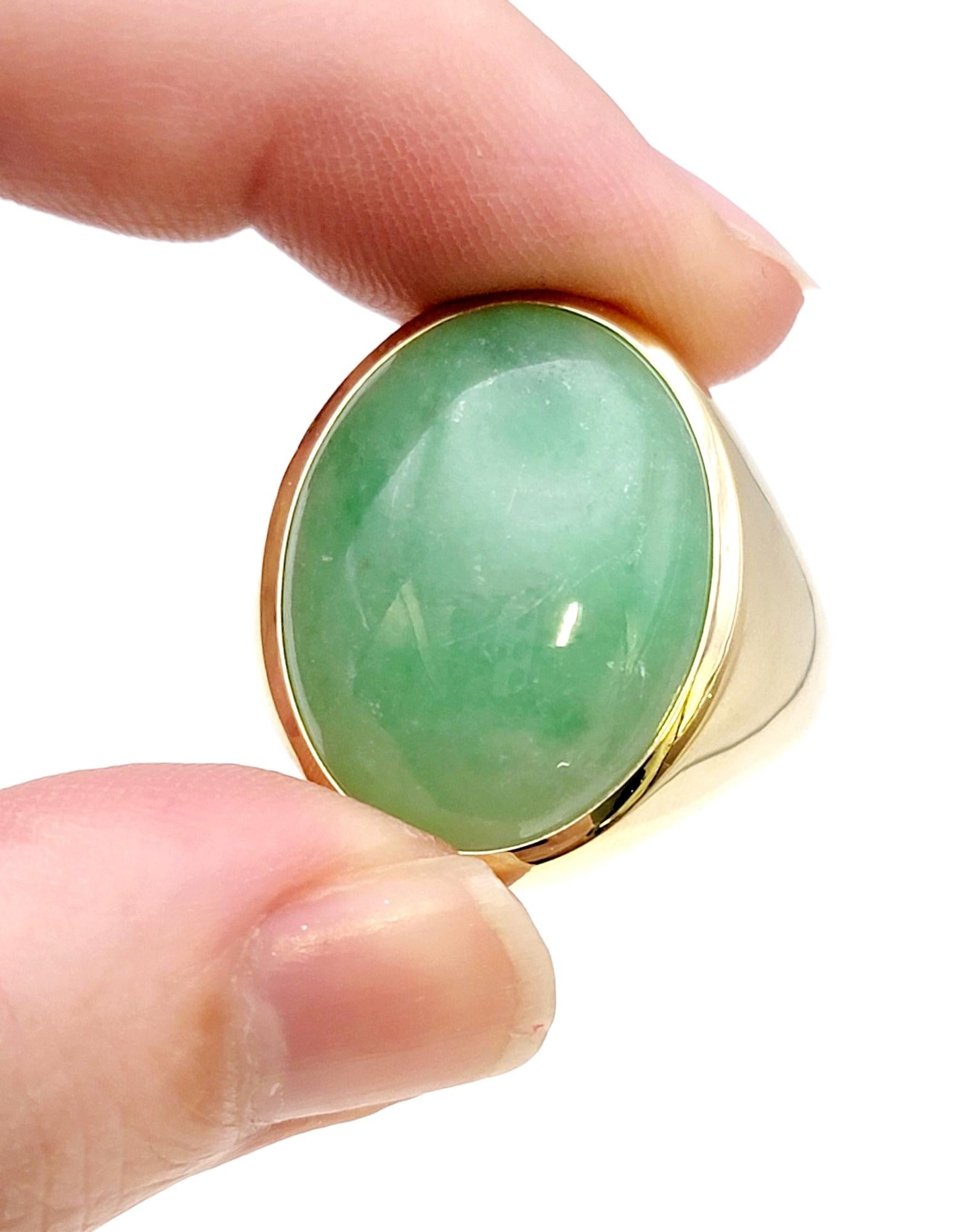 Solitaire Oval Cabochon Light Green Jadeite Ring in 14 Karat Yellow Gold Unisex For Sale 5
