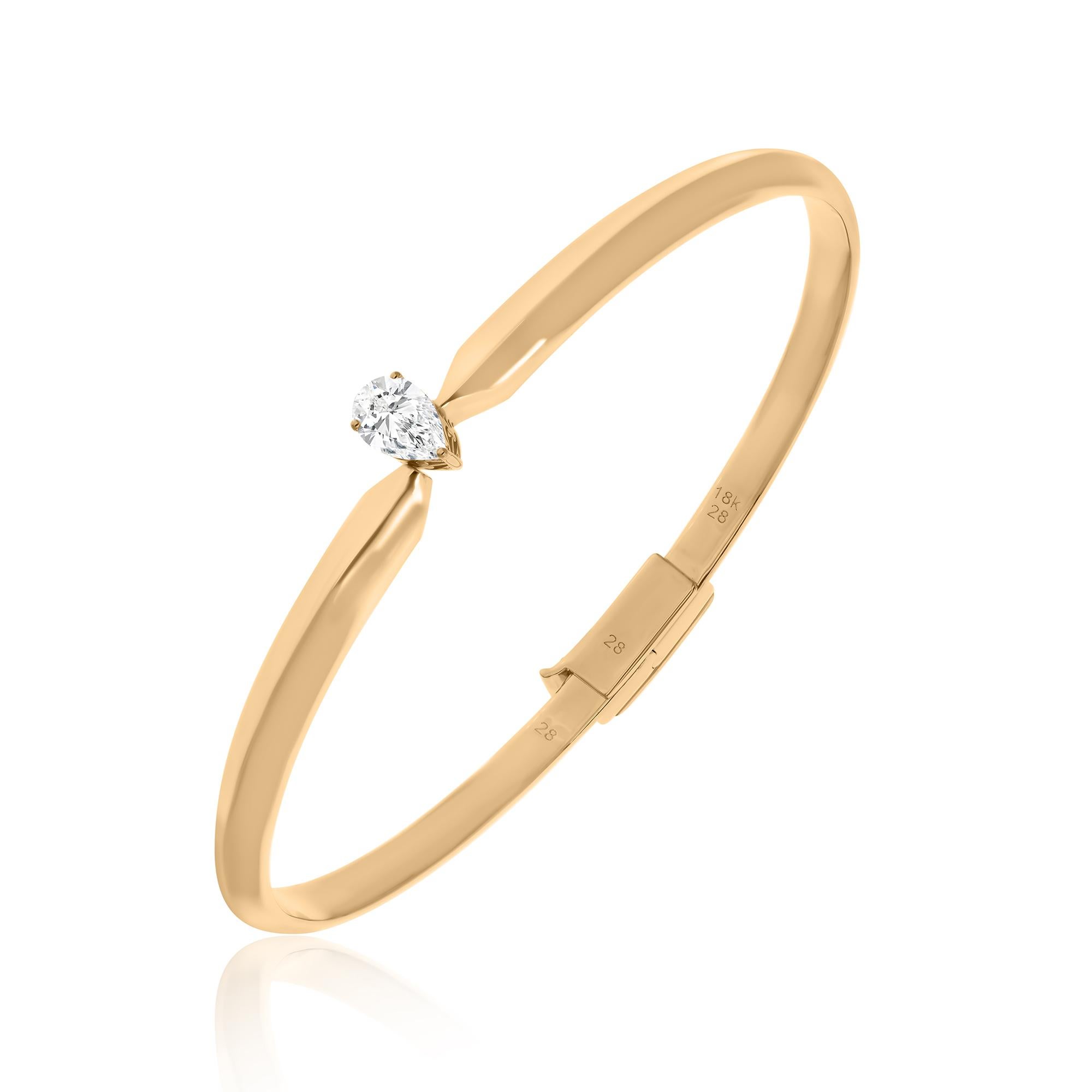 Women's Solitaire Pear Cut 0.51Ct Certified Diamond Cuff Bracelet 14k Yellow Gold For Sale