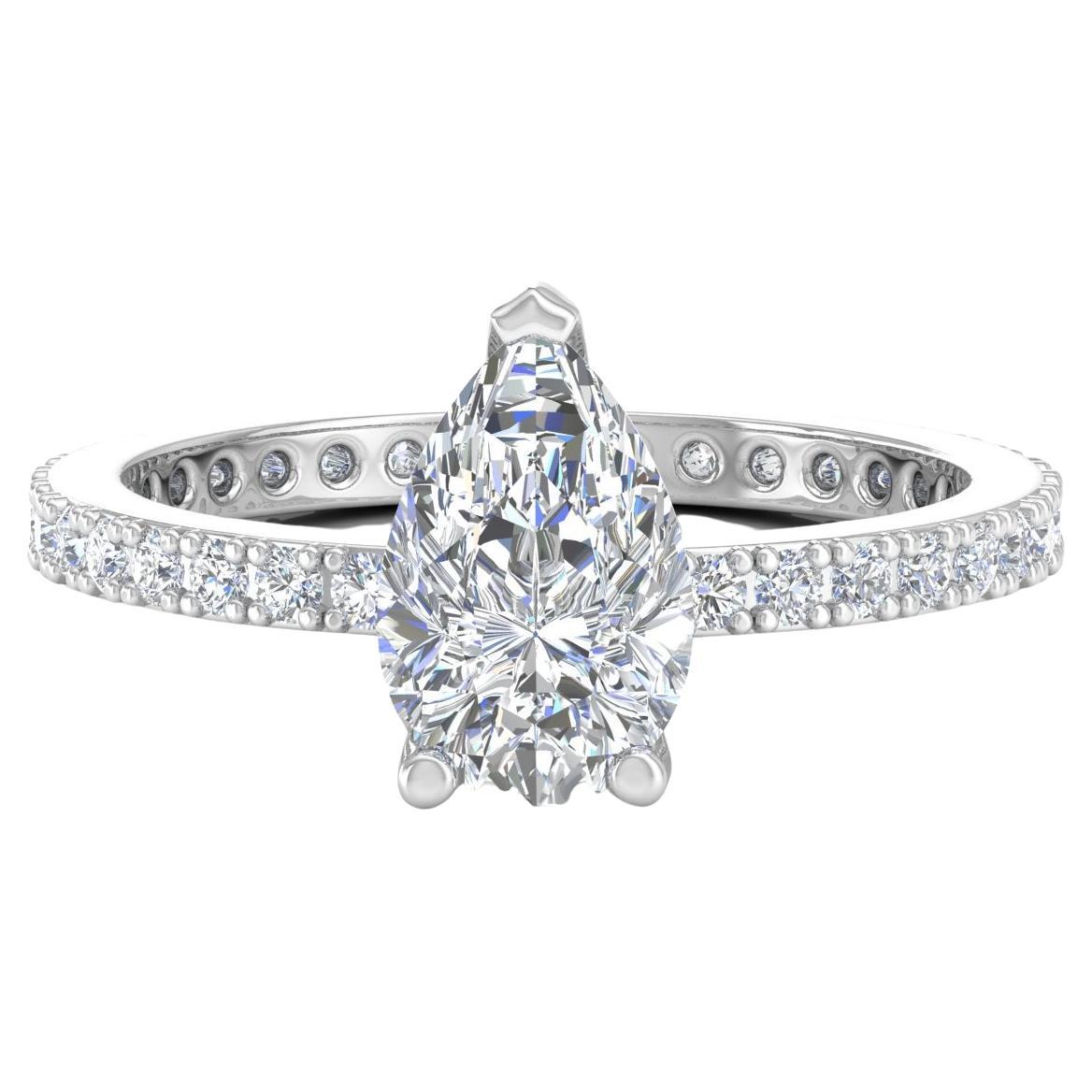 Bague de mariage solitaire en or blanc 18 carats avec diamants en poire, faite à la main