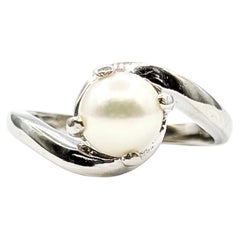 Solitaire Pearl Ring in 10k White Gold