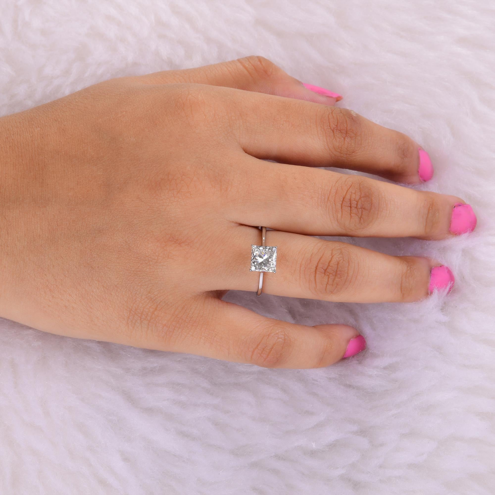 Women's Solitaire Princess Cut Diamond Wedding Ring 18 Karat White Gold Handmade Jewelry For Sale