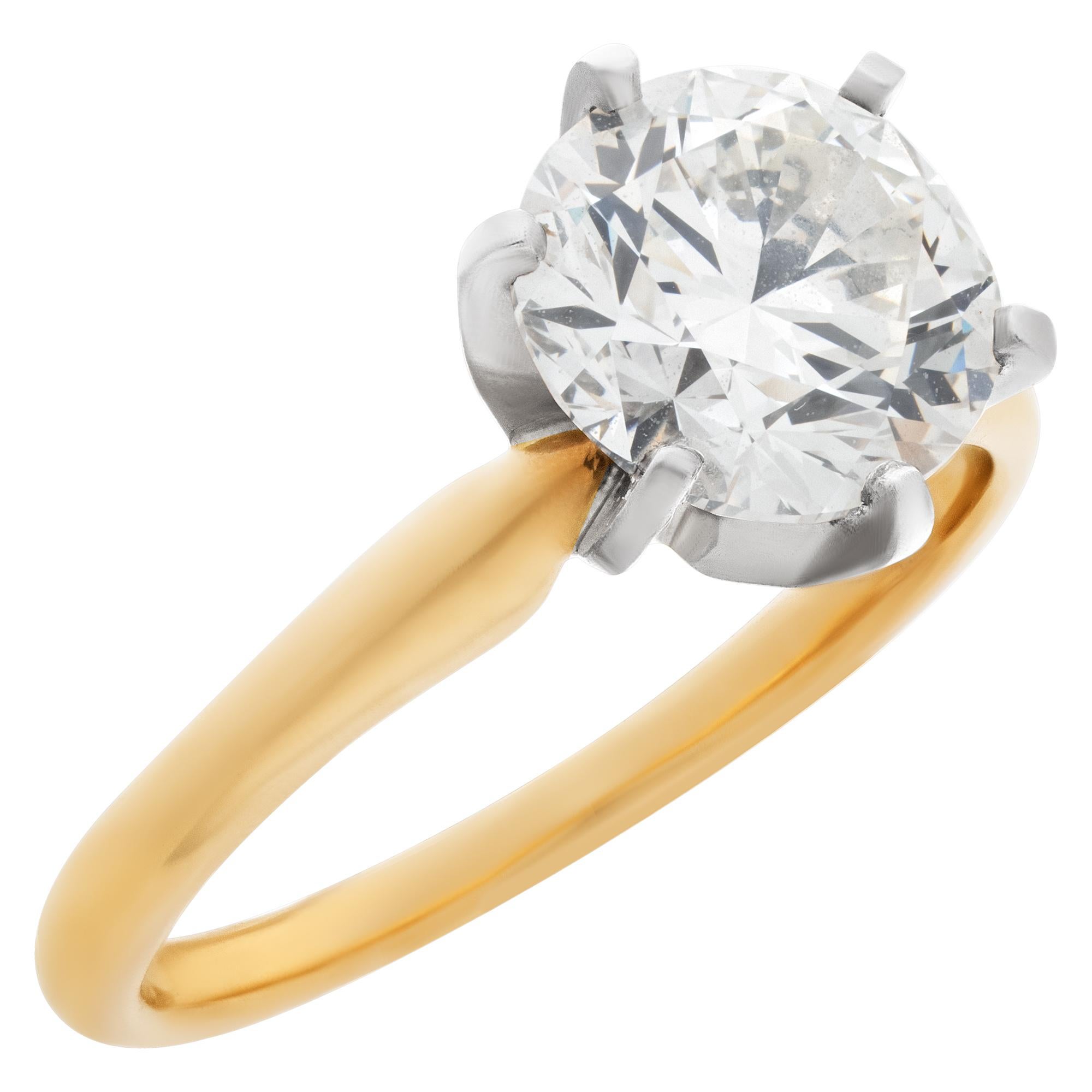 Taille brillant Bague solitaire en or jaune 14 carats avec diamant taille brillant rond 2,02 carats certifié par le GIA en vente