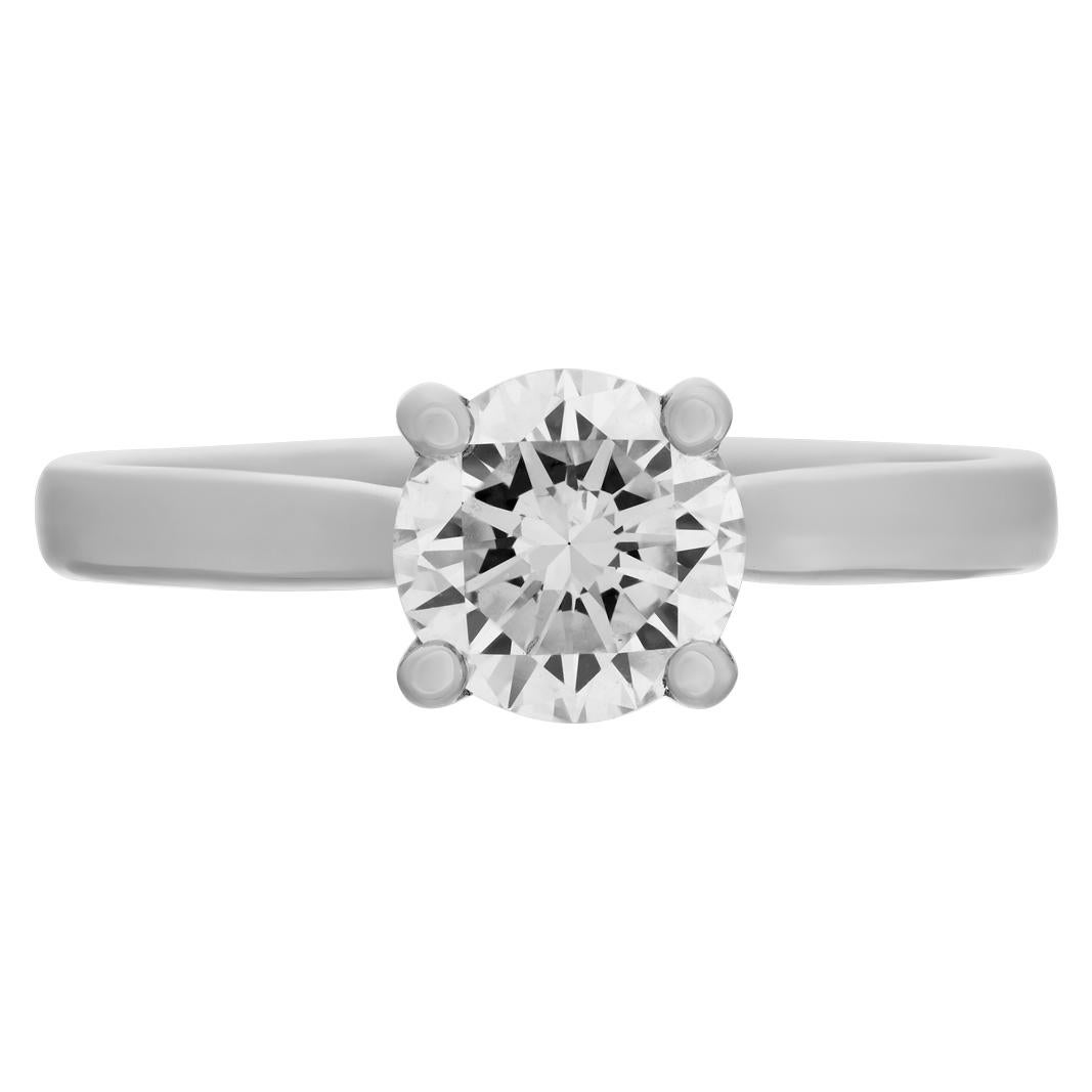 Bague solitaire en or blanc 18k sertie d'un diamant rond de 1,02 carat (couleur E, pureté VS2) certifié par le GIA. Taille 7

Cette bague certifiée GIA est actuellement de taille 7 et certains articles peuvent être dimensionnés vers le haut ou vers