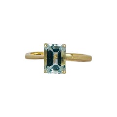 Solitaire Ring 18k Yellow Gold with Emerald Facetted Aquamarine of 1.4 carat