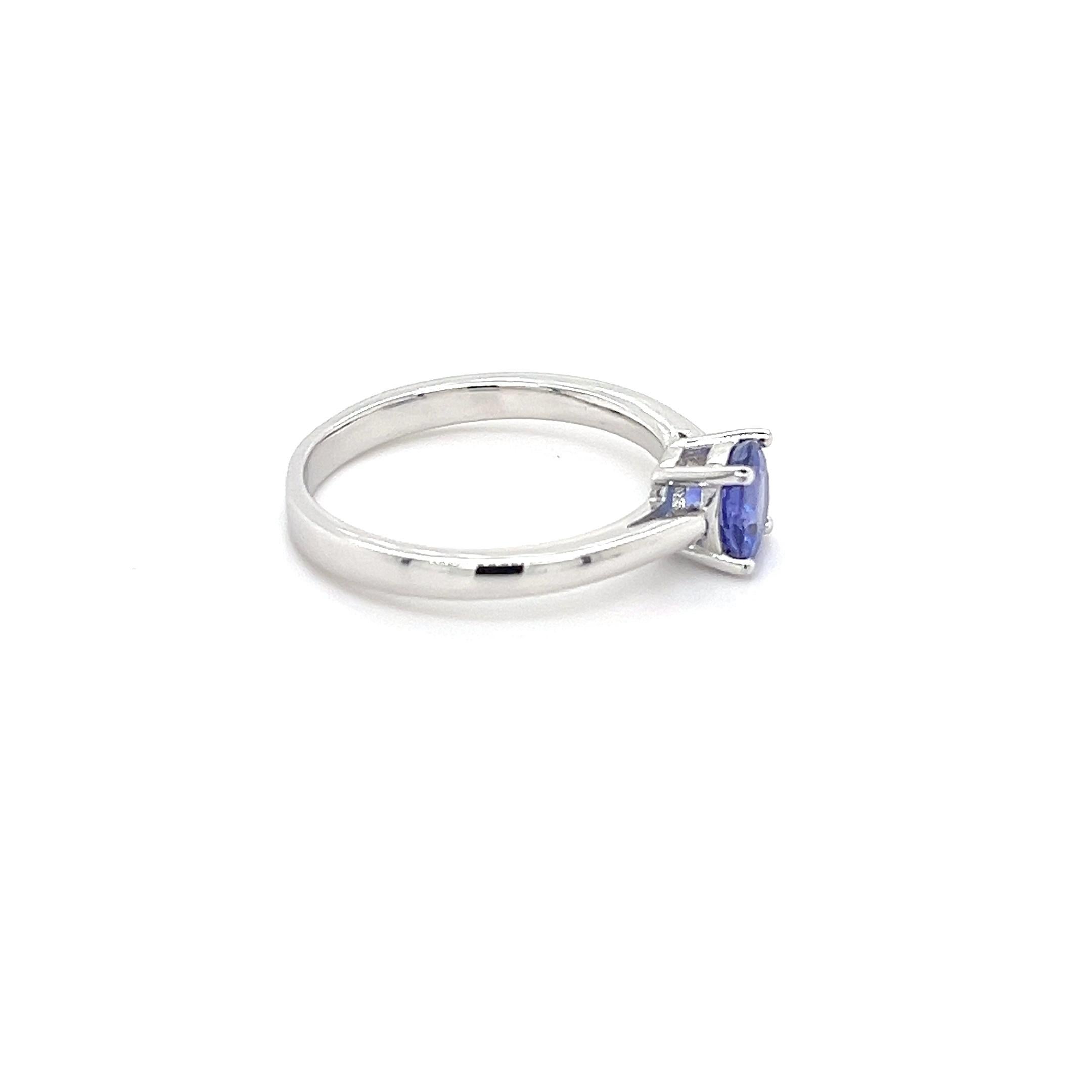 Taille ronde Bague solitaire, bague en tanzanite ronde AAA, bague de fiançailles alternative, cadeau pour elle en vente