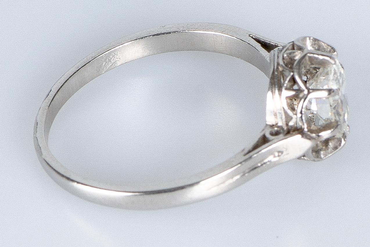 Solitaire ring set with 8 claws - in white gold - 0.75ct In Excellent Condition For Sale In Monte-Carlo, MC