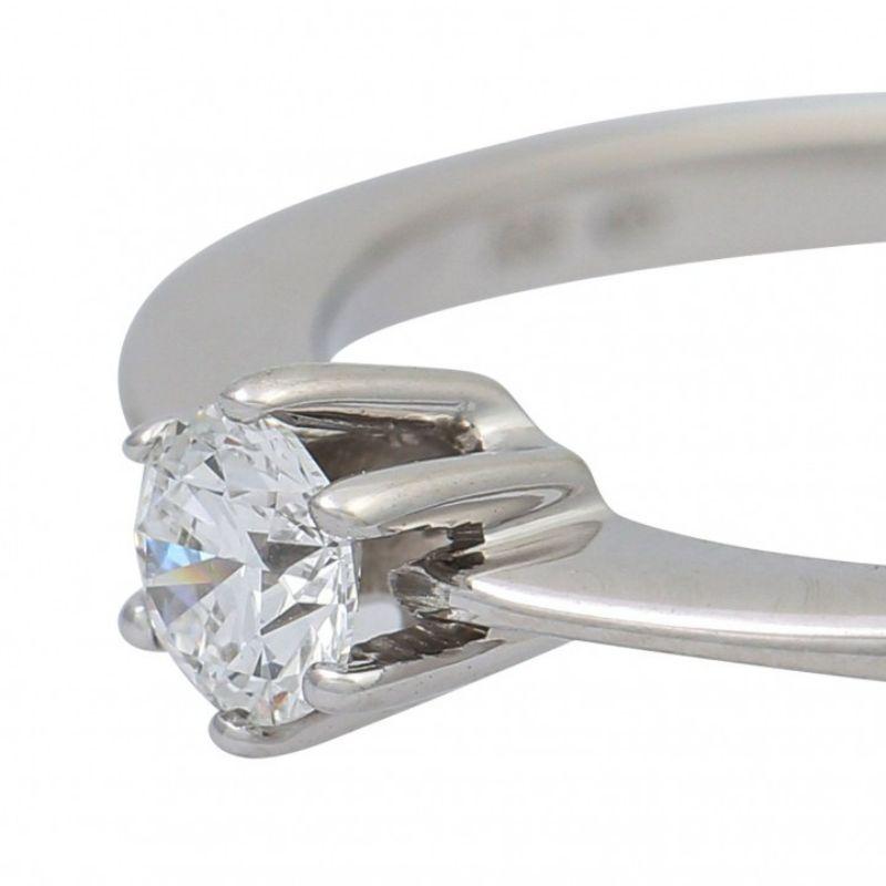Brilliant Cut Solitaire Ring with Brilliant Approx. 0.20 Ct. Grave