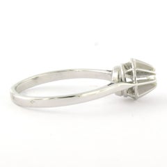 Anillo solitario con diamante talla brillante hasta 0,16ct Oro de 18k 3,4 gramos