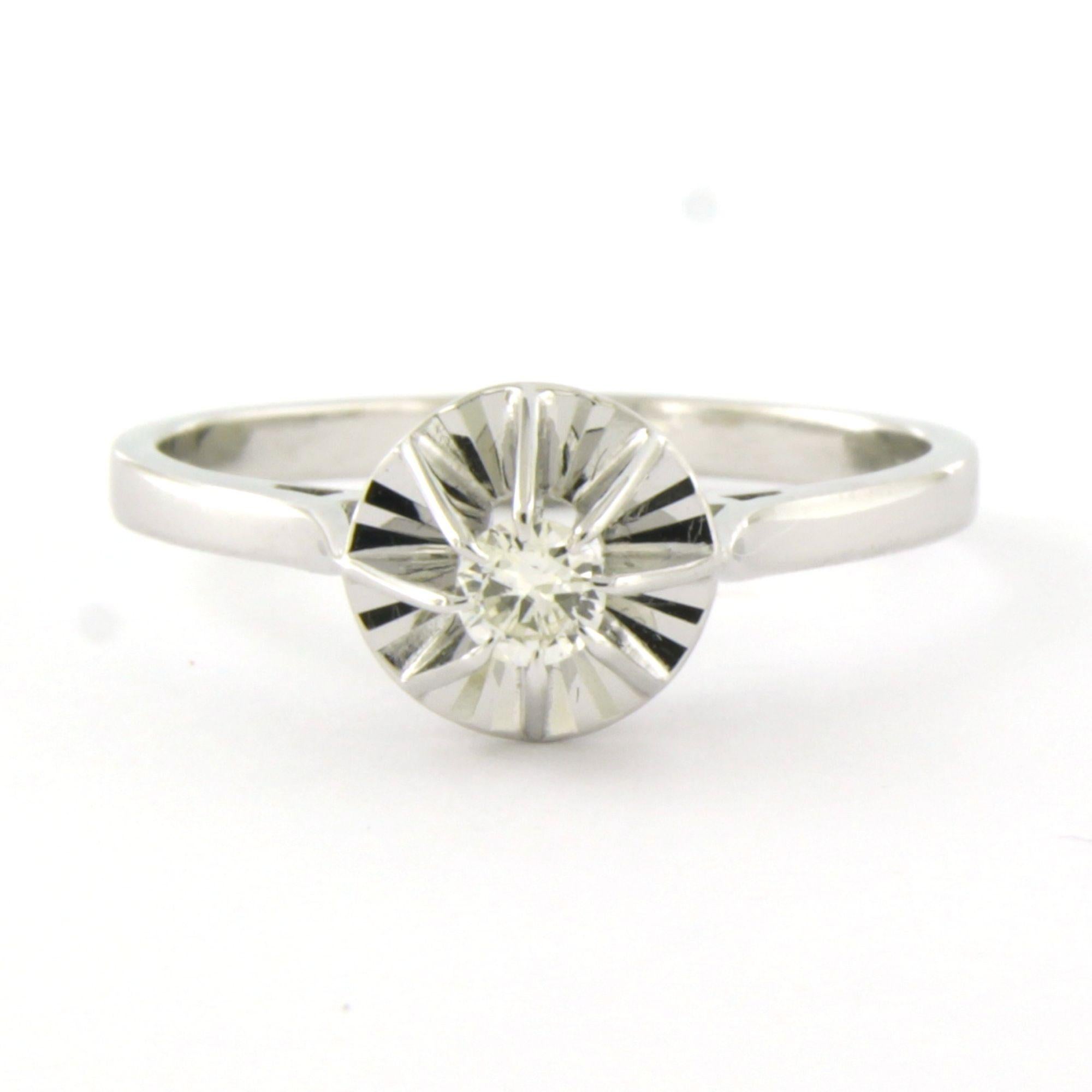 Solitärring mit Diamant im Brillantschliff bis zu 0,16ct 18k Gold 3,4 Gramm im Angebot 1
