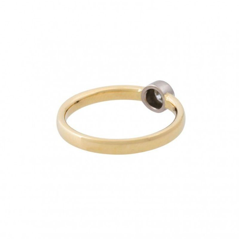 Ring mit Brillant mit Solitär (Brillantschliff) im Angebot