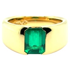Solitärring mit kolumbianischem Smaragd aus 18 Karat Gelbgold mit GGL 23060063