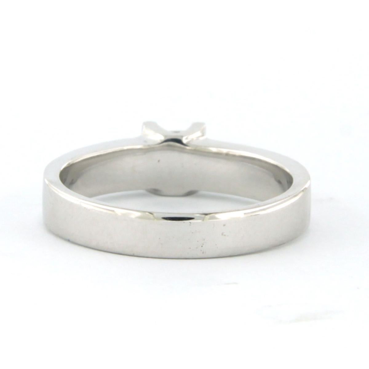 Solitaire Ring with diamond 18k white gold In Good Condition For Sale In The Hague, ZH