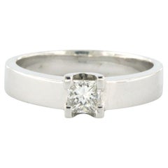 Solitaire Ring with diamond 18k white gold