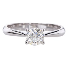 Bague solitaire en or blanc 18 carats avec diamant taille brillant de 0,72 carat certifié par le GIA