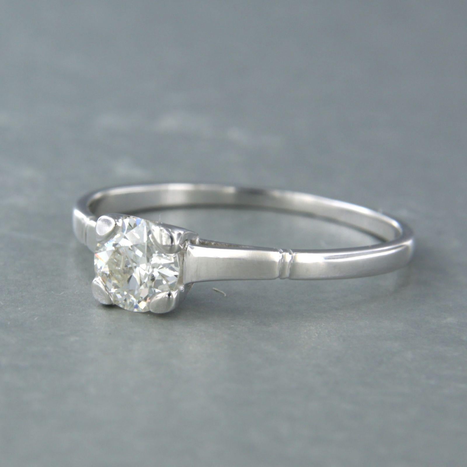 Taille vieille mine Bague solitaire avec diamant taille ancienne jusqu'à 0,50 ct Or blanc 14k 1,9 grammes en vente