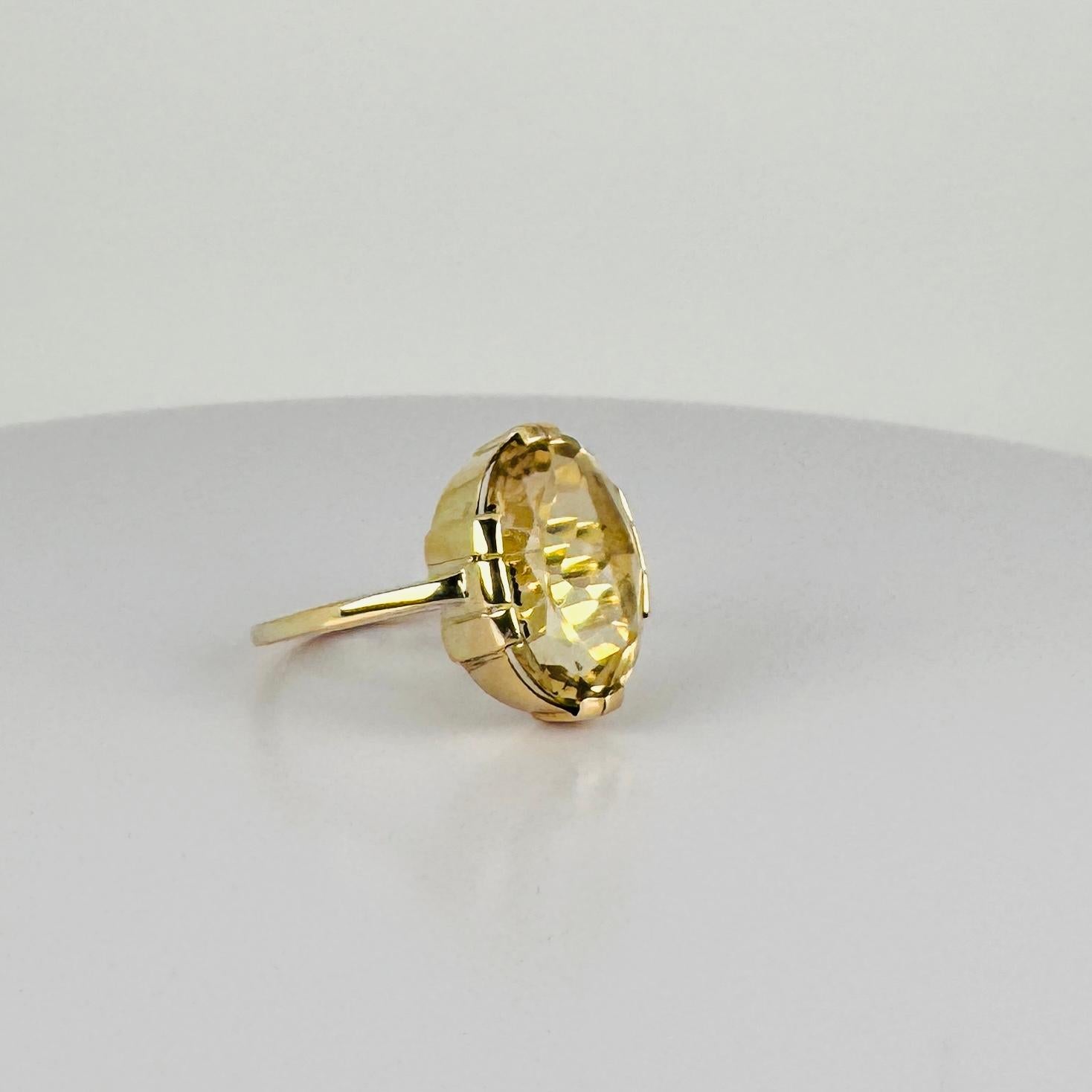 Solitaire Ring Yellow Gold 14k with Oval faceted citrine 3.5 carat en vente 4