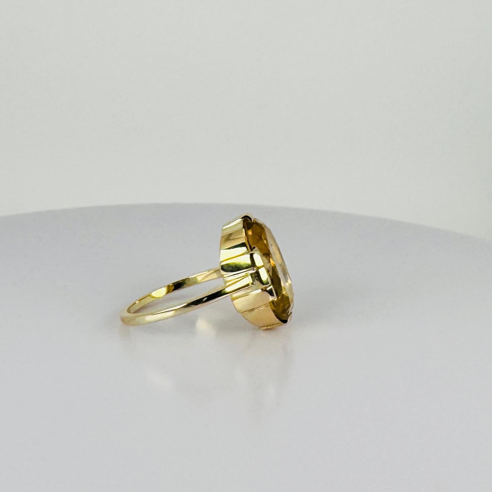 Solitaire Ring Yellow Gold 14k with Oval faceted citrine 3.5 carat en vente 3