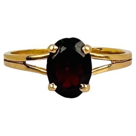 Solitaire Ring Yellow Gold 18k with Oval Facetted Garnet 3 carat