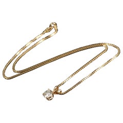 Solitaire Round Diamonds Gold Pendant Necklace, 18K Gold