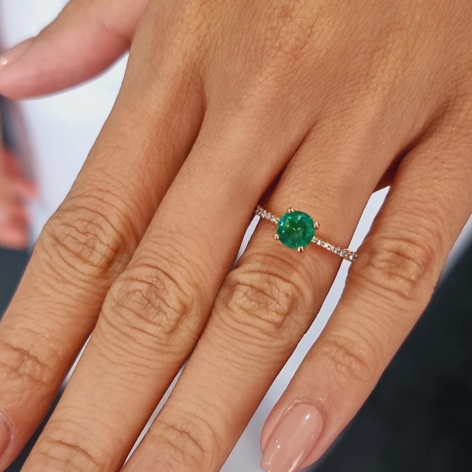 Solitaire Round Emerald Ring with Accent White Diamonds on the Shank in 18K Rose For Sale 1