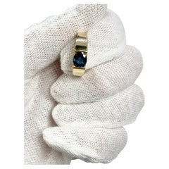 Solitaire Sapphire ring 18KT yellow gold UNISEX 2CT