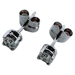 Solitaire Stud Earrings Diamond 0.60 Ctw. Brilliant Cut White Gold 18 Karat