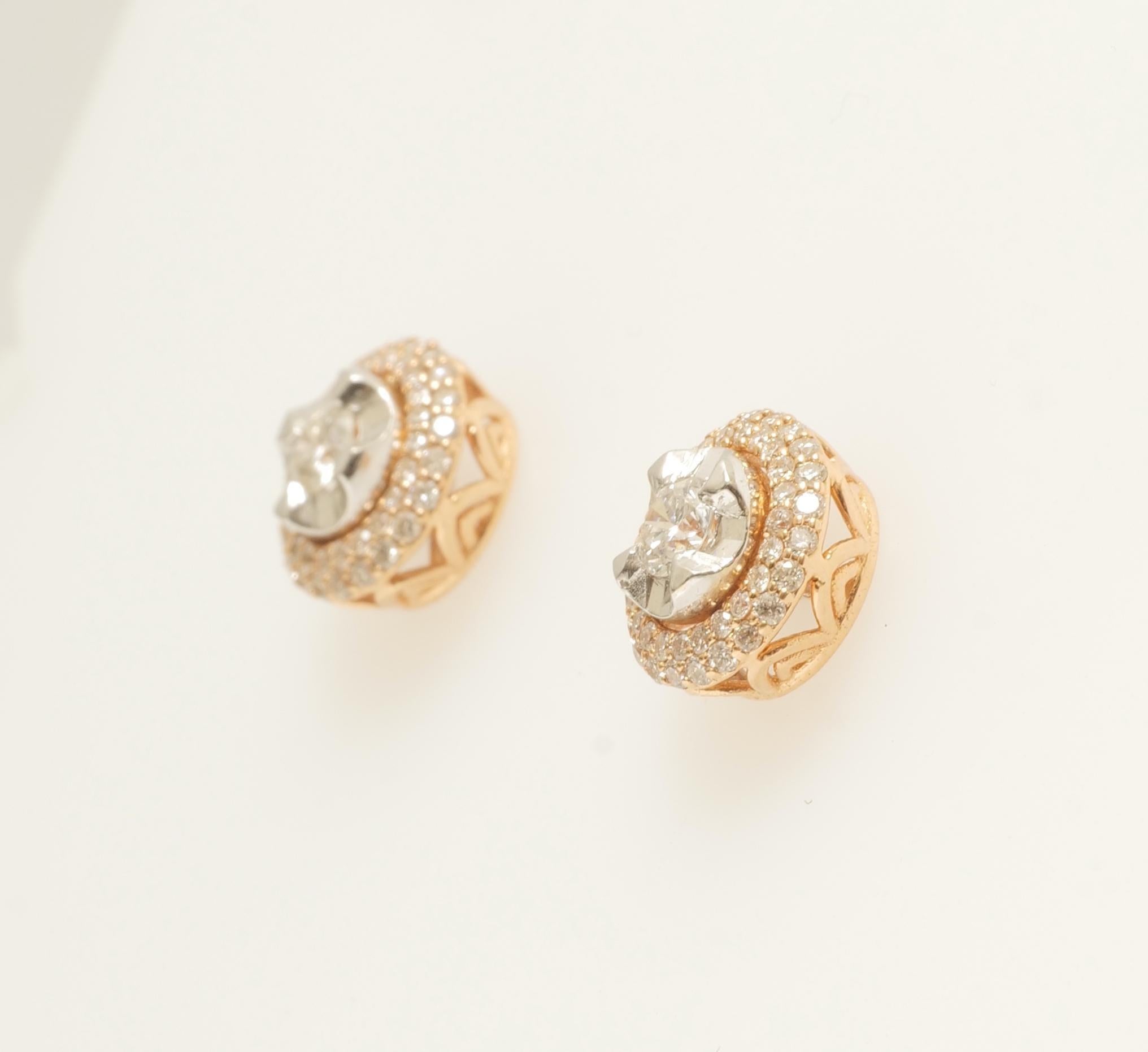 Solitär-Ohrstecker aus 14k massivem Gold (zertifiziert) im Zustand „Neu“ im Angebot in New Delhi, DL