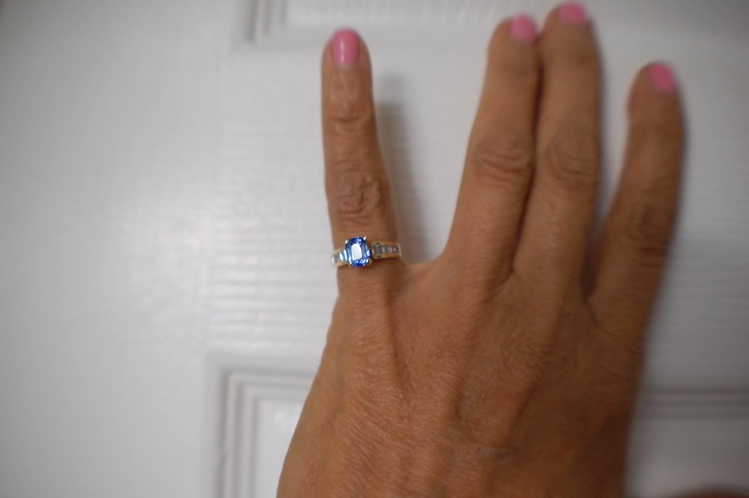 Contemporary 14k Tanzanite and Baguette Diamond Ring 1.40 Carat Total Weight For Sale