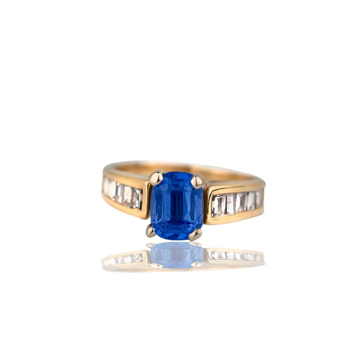 Emerald Cut 14k Tanzanite and Baguette Diamond Ring 1.40 Carat Total Weight For Sale