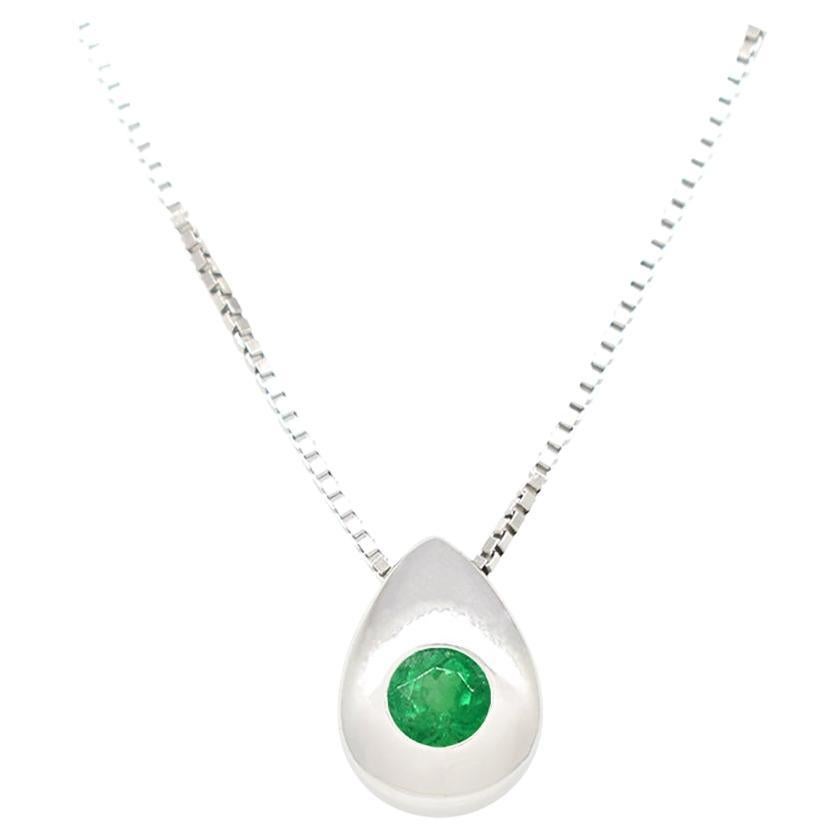 Solitaire Tear Drop Emerald Necklace in White Gold Bezel Set Colombian Emerald For Sale