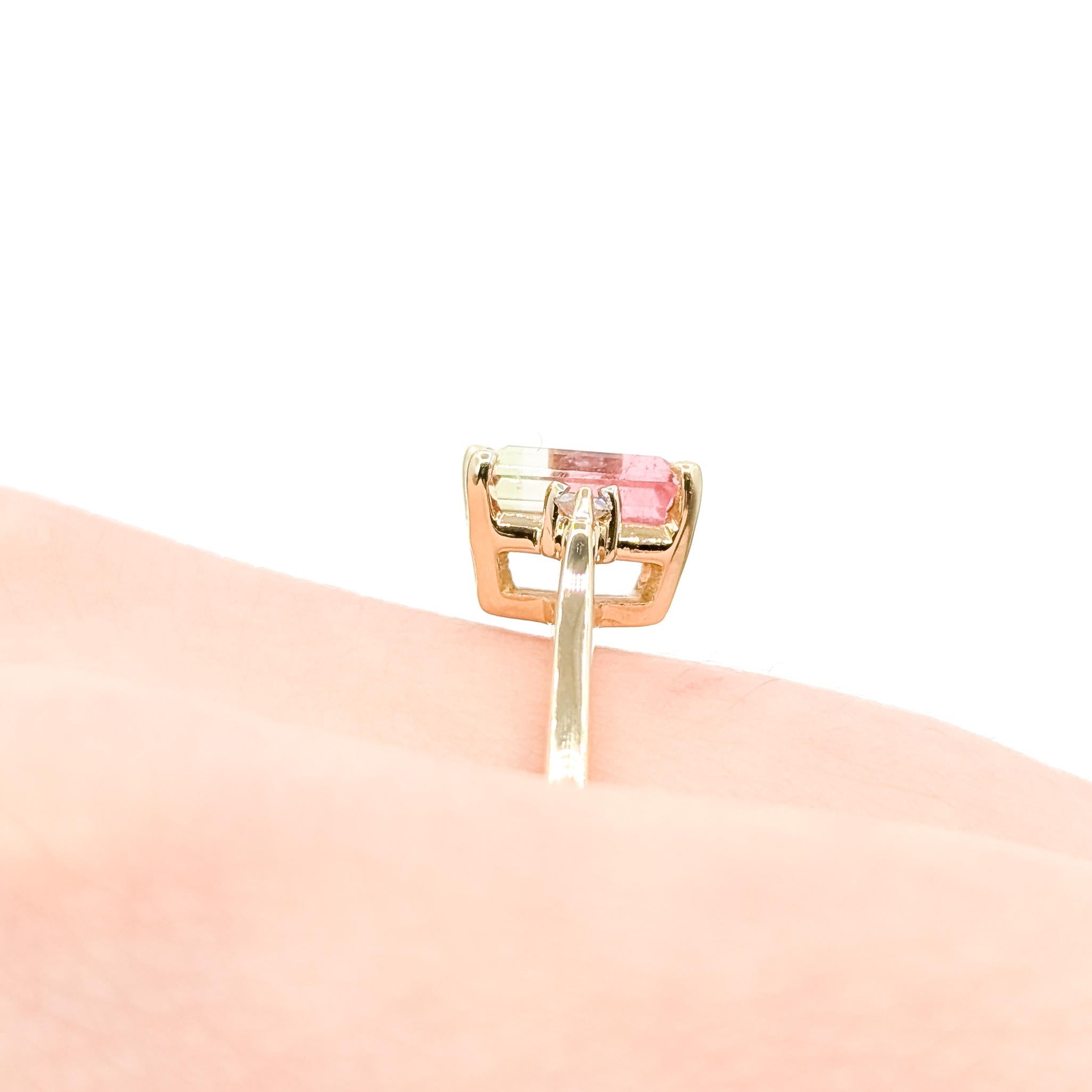 Donna Solitaire Tourmaline & Diamond Ring in 14k in vendita