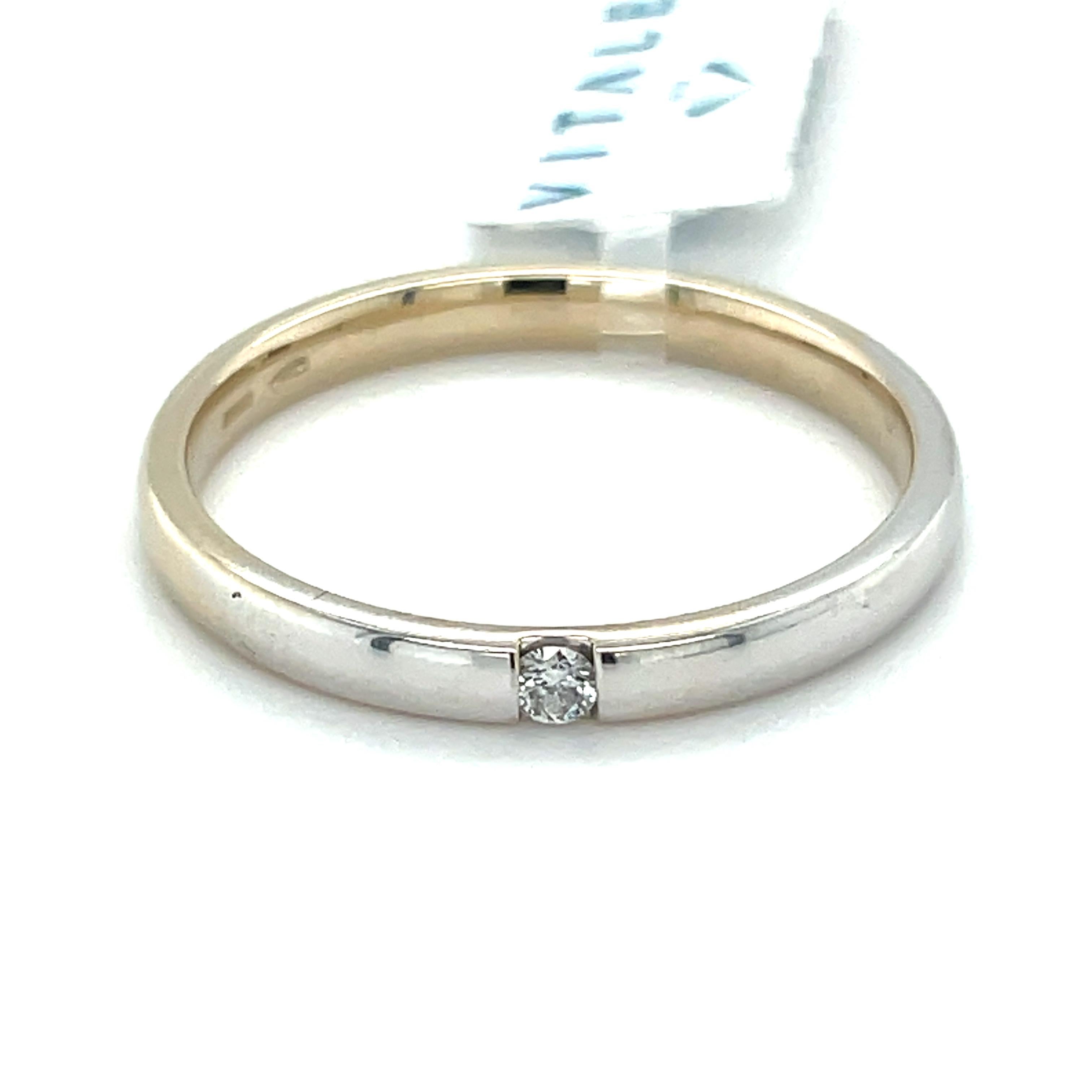 solitaire diamond ring with wedding band