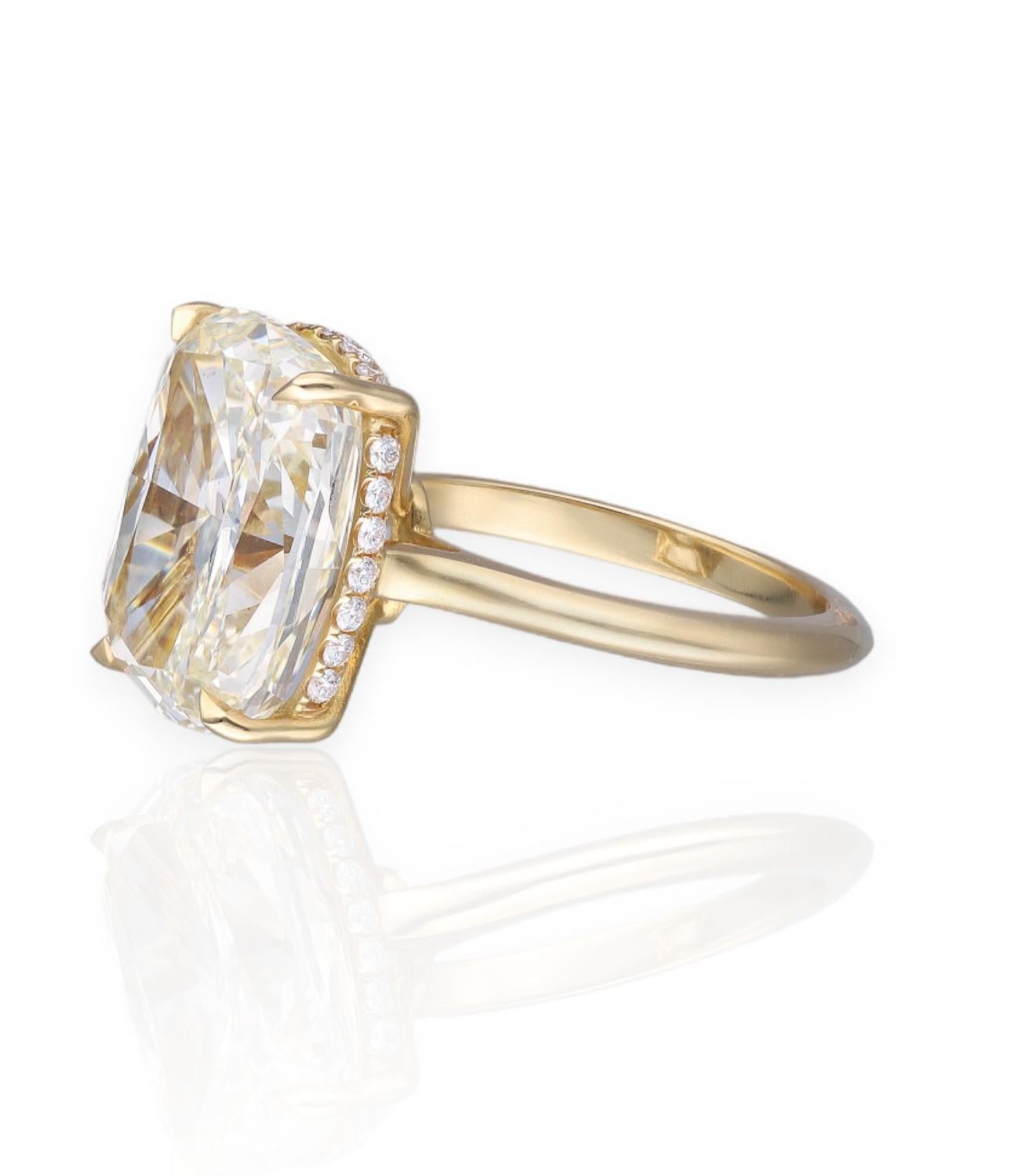 Anillo Solitario de Diamantes en Cojín  10,10CT Certificado HRD Contemporáneo en venta