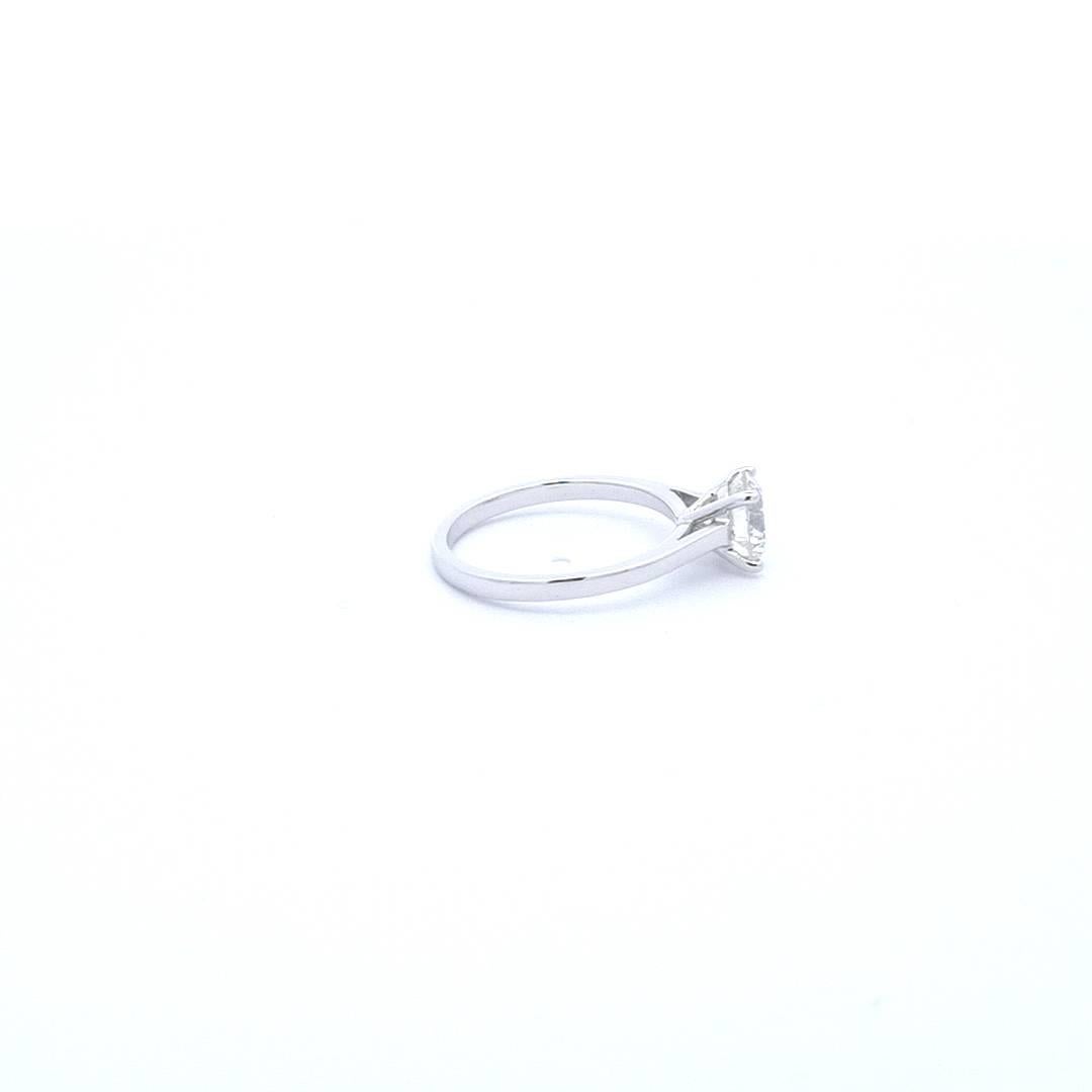 Women's Solitare Diamond Ring 18k White Gold  1.75ct For Sale