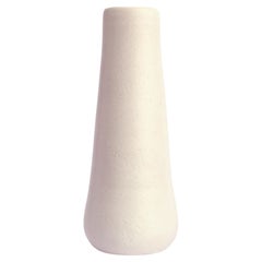 Vase Solitario II von Camila Apaez