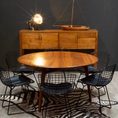 Einzelner runder Tisch von De La Espada, amerikanisch, schwarzes Nussbaumholz