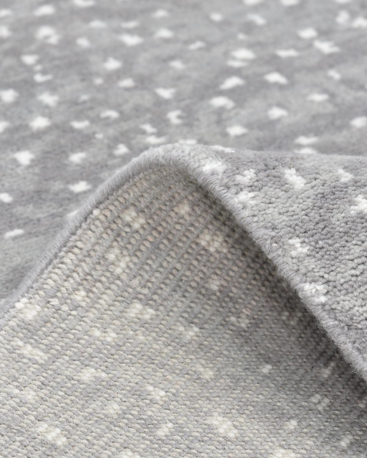 Solo Rugs Arash Contemporary Animal Handmade Area Rug Gray In New Condition For Sale In Norwalk, CT