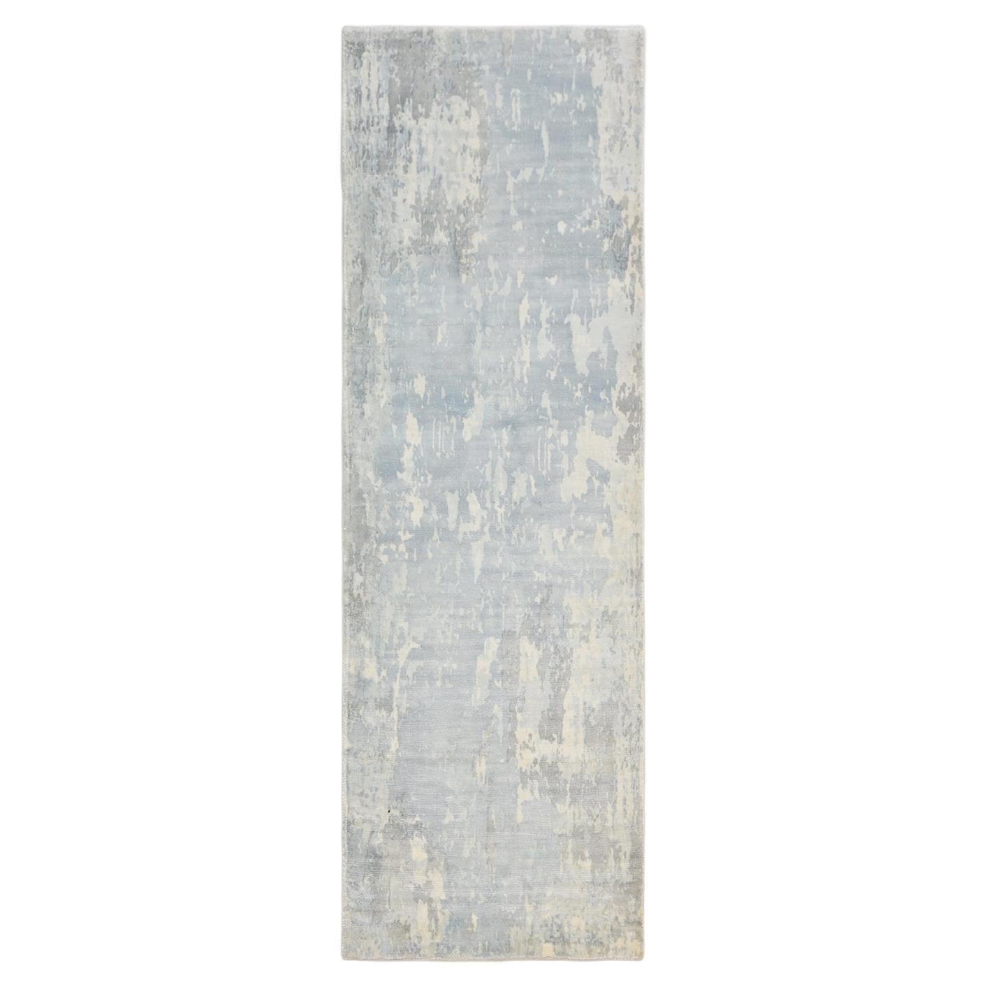 Solo Rugs Denali Contemporary Abstract Handmade Runner Ivory For Sale