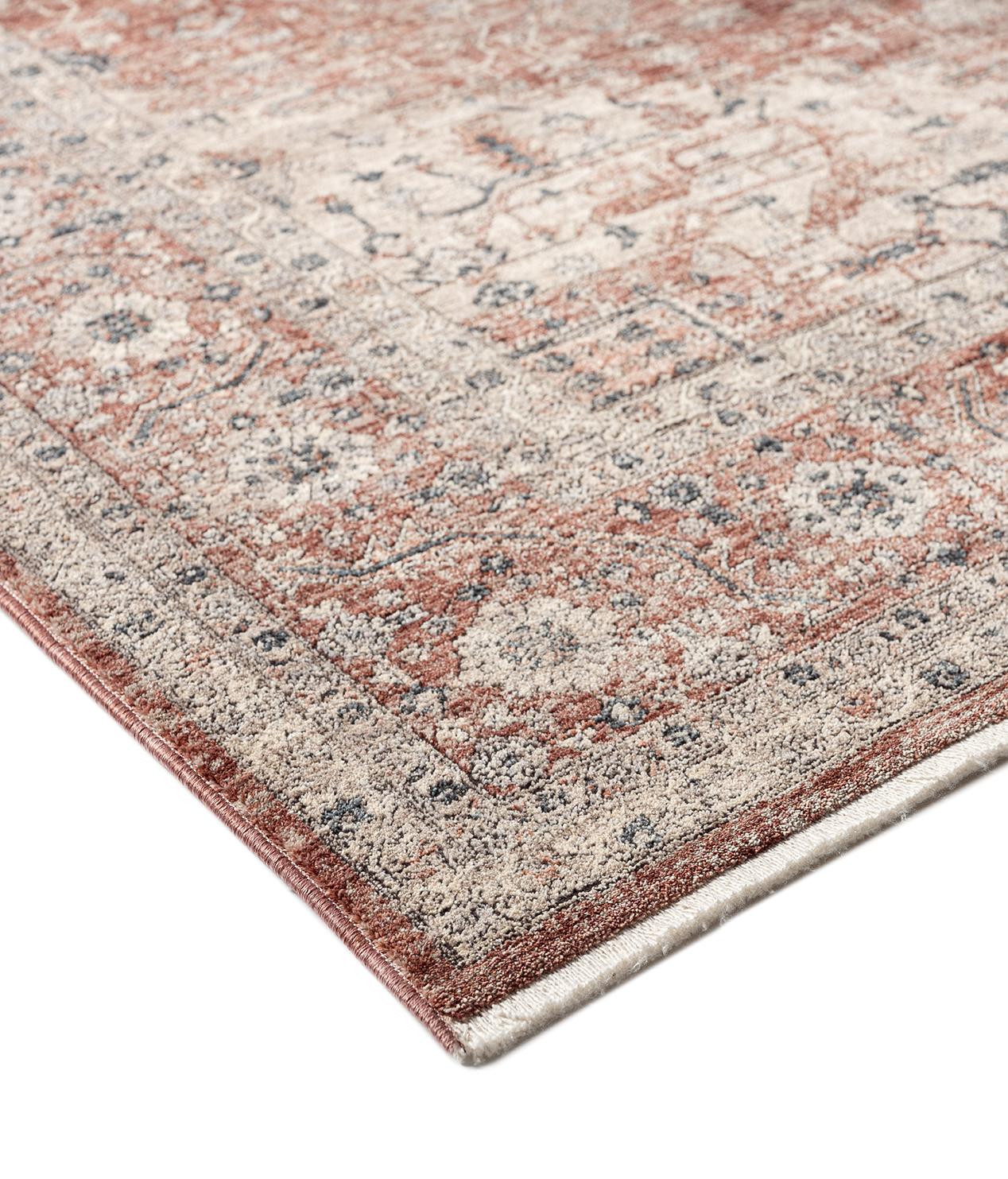 Bridging the gap between traditional and modern, the Transitional collection features rugs that exemplify versatility. The opulent pattern in this rug is derived from the rich tradition of Turkish embroidered textiles. Meticulously detailed and