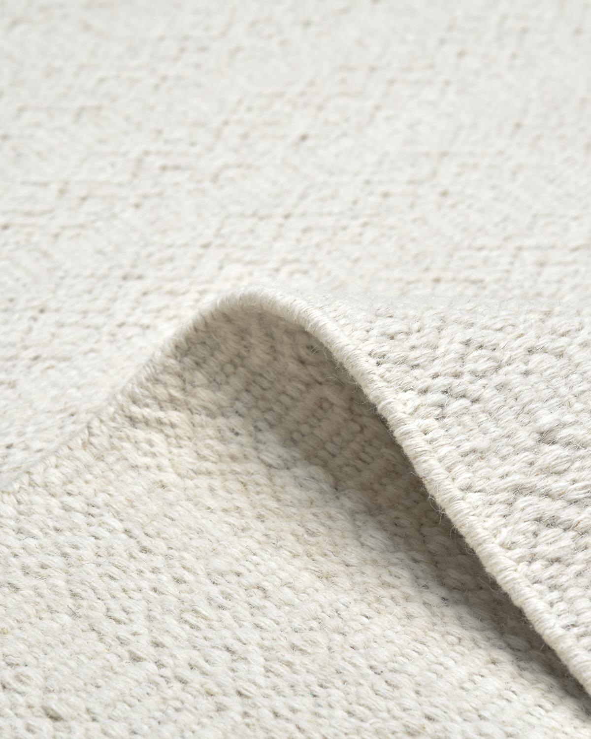 Solo Teppiche Flachgewebe Geometrisch Hand gewebt Elfenbein 3 x 5 Bereich Teppich im Zustand „Neu“ im Angebot in Norwalk, CT