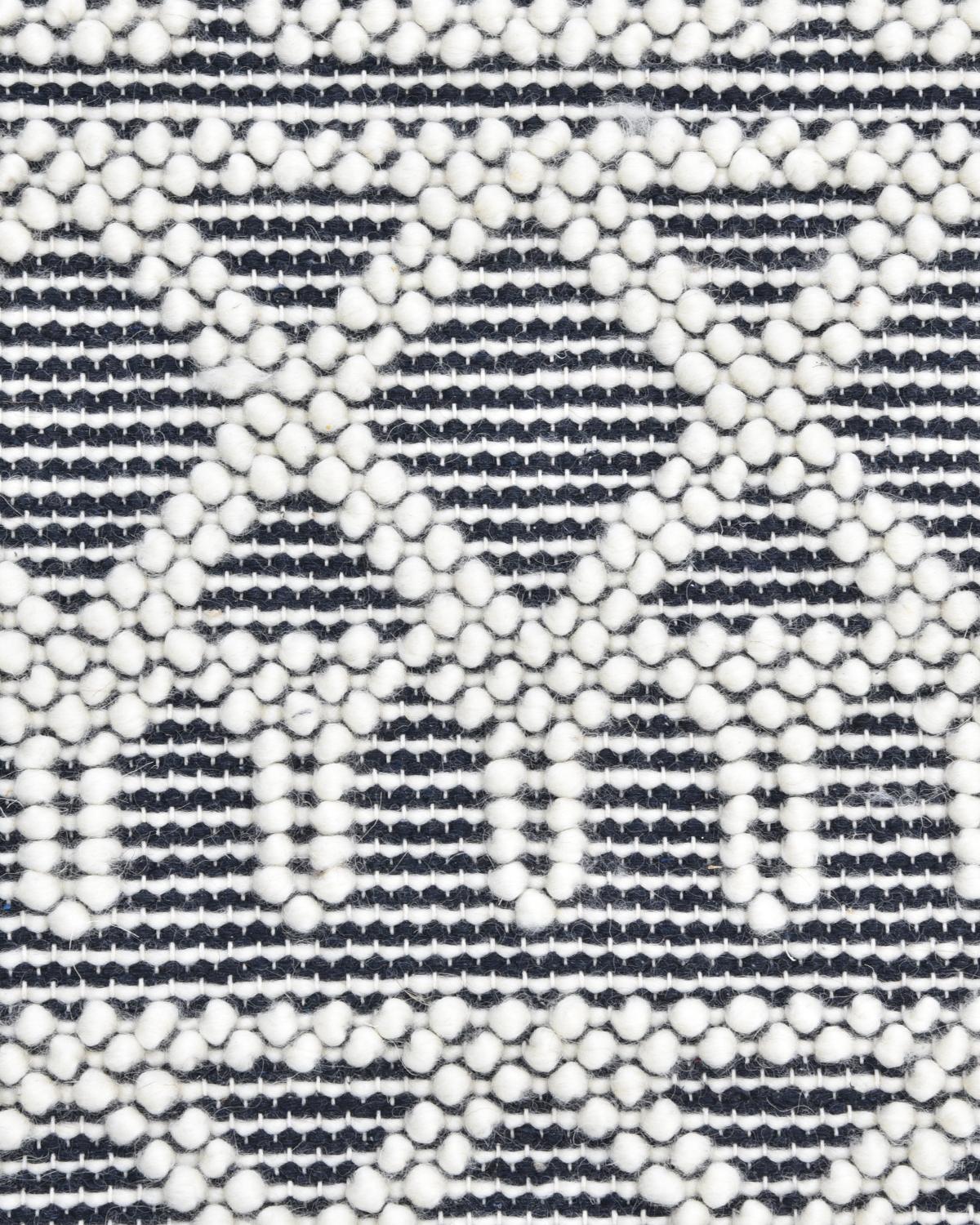 Solo Rugs Flachgewebe handgewebter schwarzer Teppich (Indisch) im Angebot