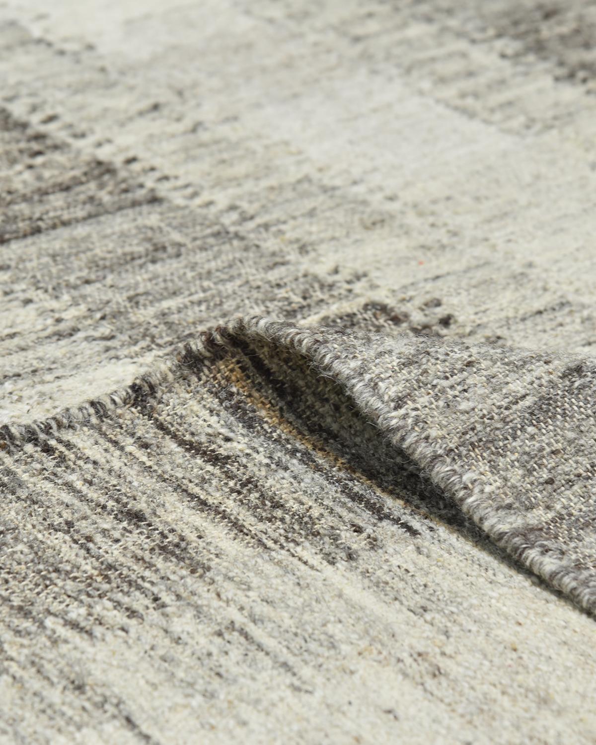Tappeto Solo Rugs Flatweave Striped Tessuto a mano Marrone In condizioni Nuovo in vendita a Norwalk, CT