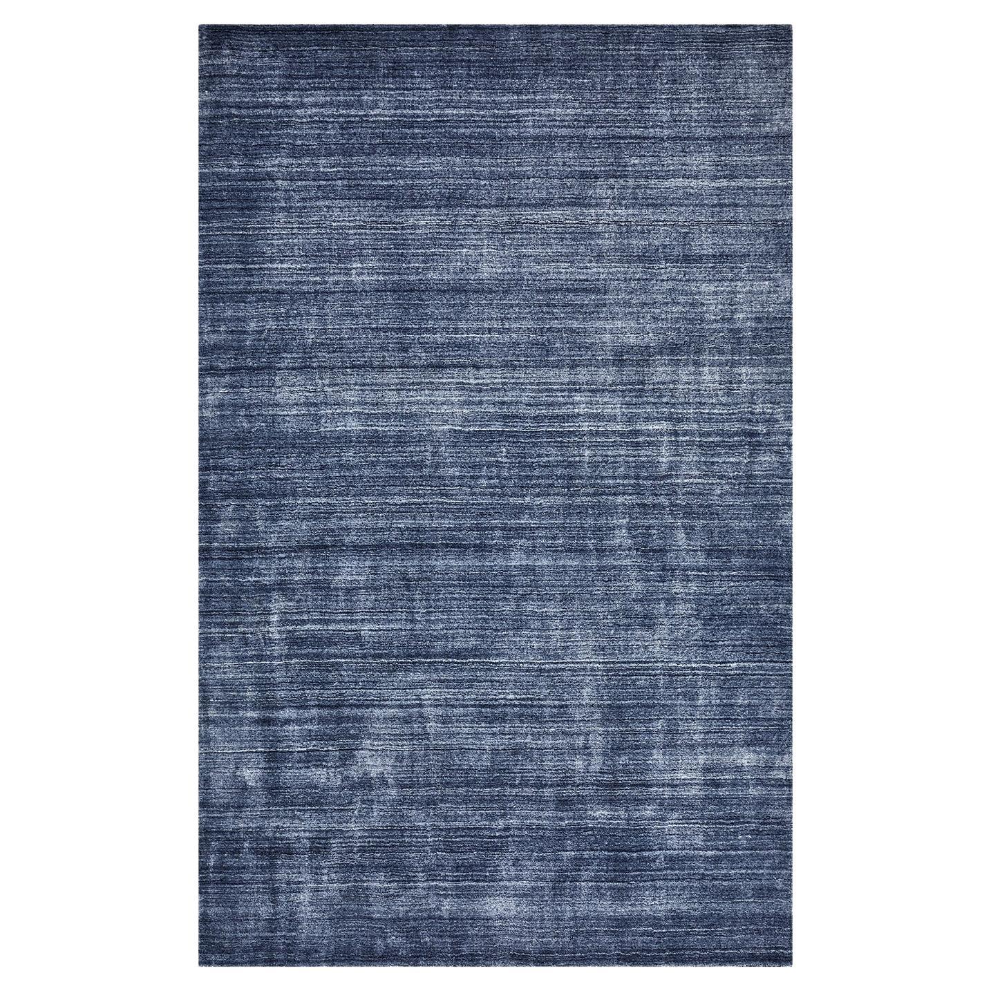 Solo Teppiche Harbor Zeitgenössischer massiver handgefertigter Teppich Blau im Angebot