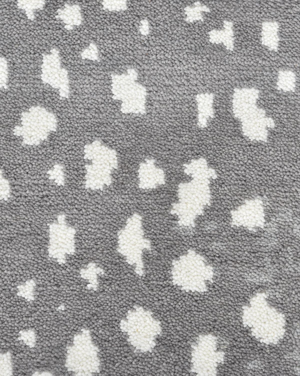 Indian Solo Rugs Modern Animal Hand Knotted Gray Area Rug For Sale