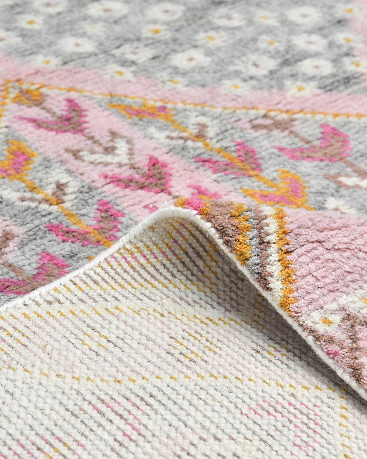 Cotton Contemporary Floral Hand Made Pink Area Rug 9' 0'' x 12' 0'' For Sale