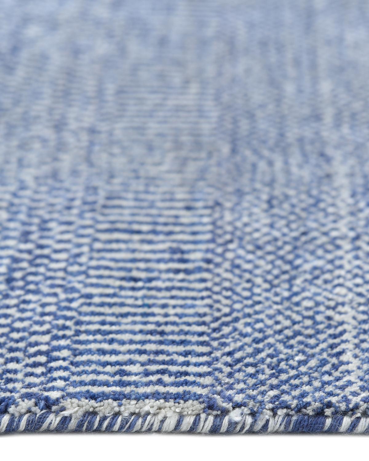 Massiv-moderner handgewebter blauer 9 x 12 Teppich (21. Jahrhundert und zeitgenössisch) im Angebot
