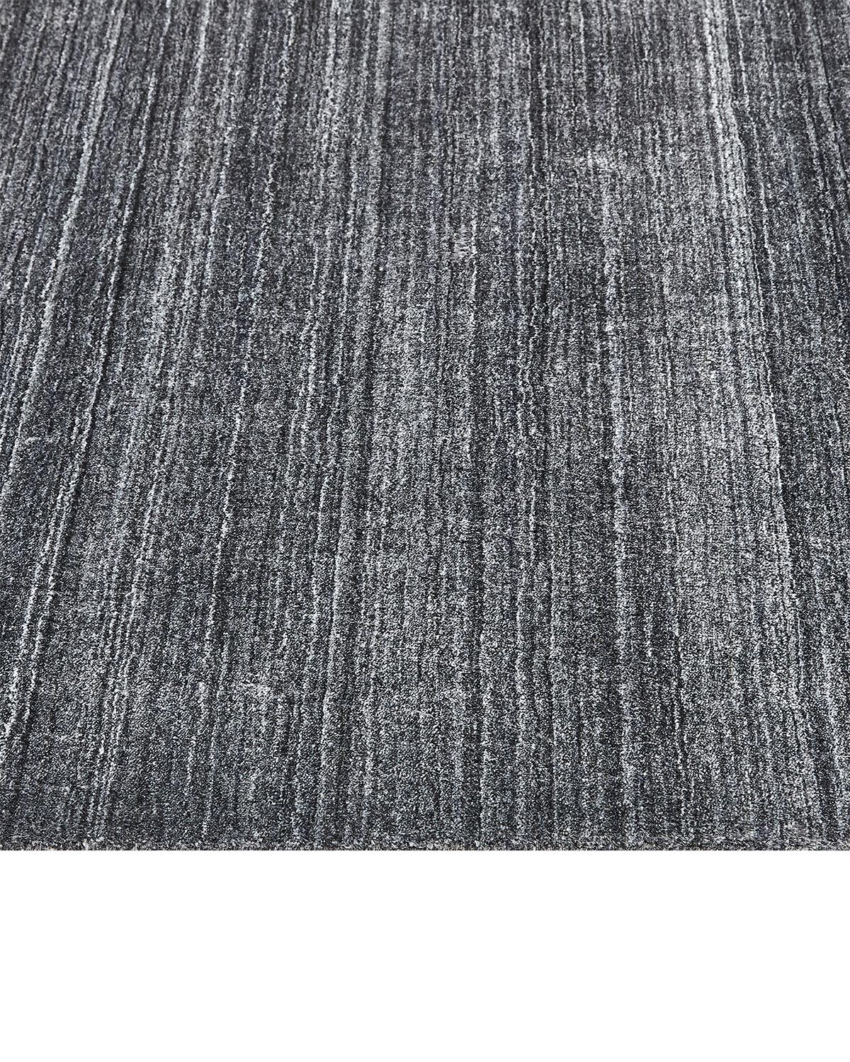 Indian Solo Rugs Solid Modern Hand Loomed Dark Gray Area Rug For Sale