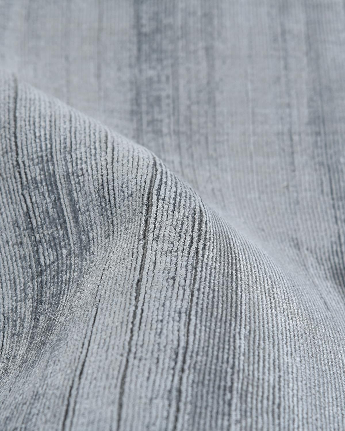 Massiv-moderner handgewebter grauer 9 x 12 Teppich (Baumwolle) im Angebot
